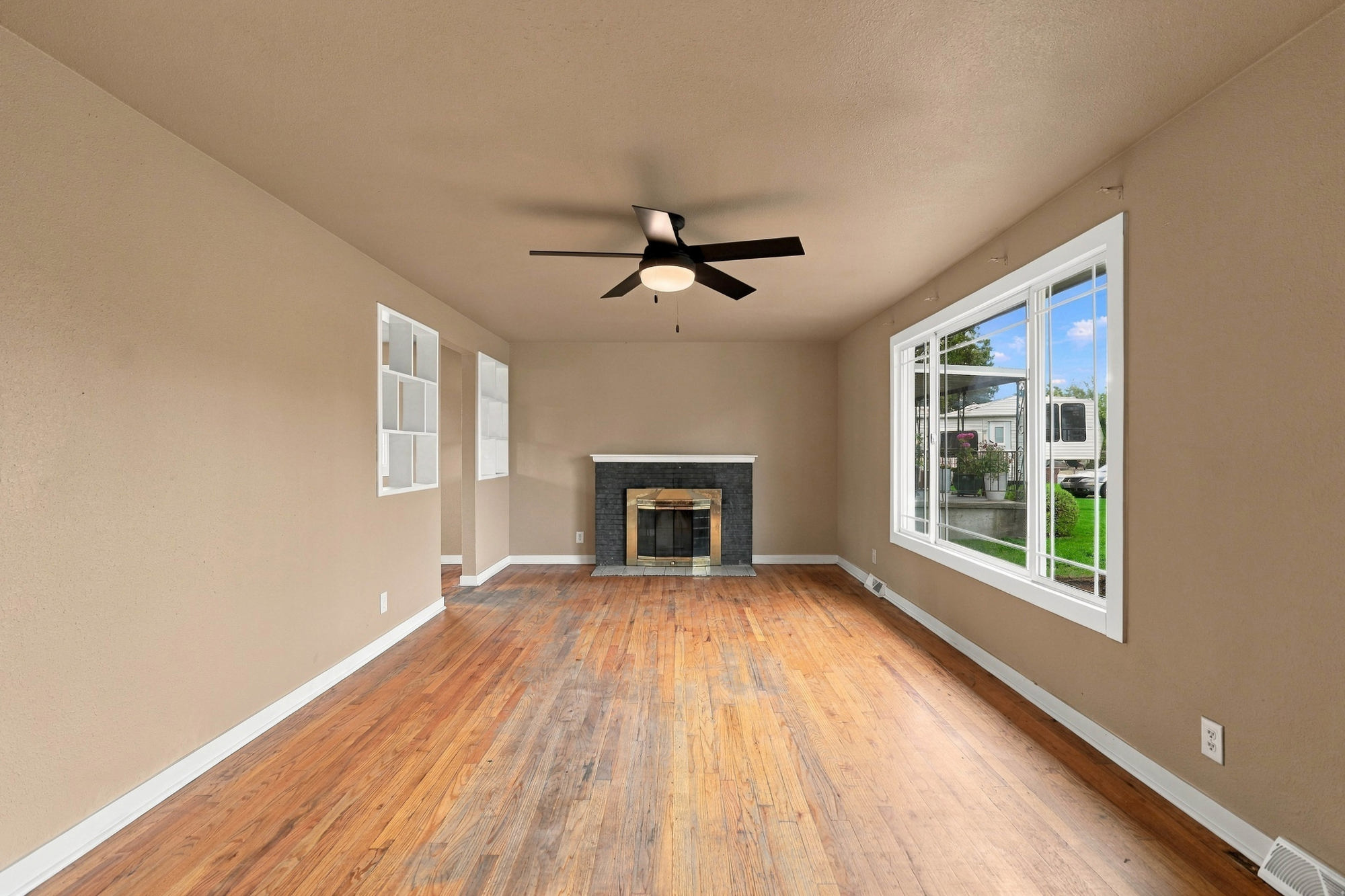 2901 E. Cleveland Ave. thumbnail 6