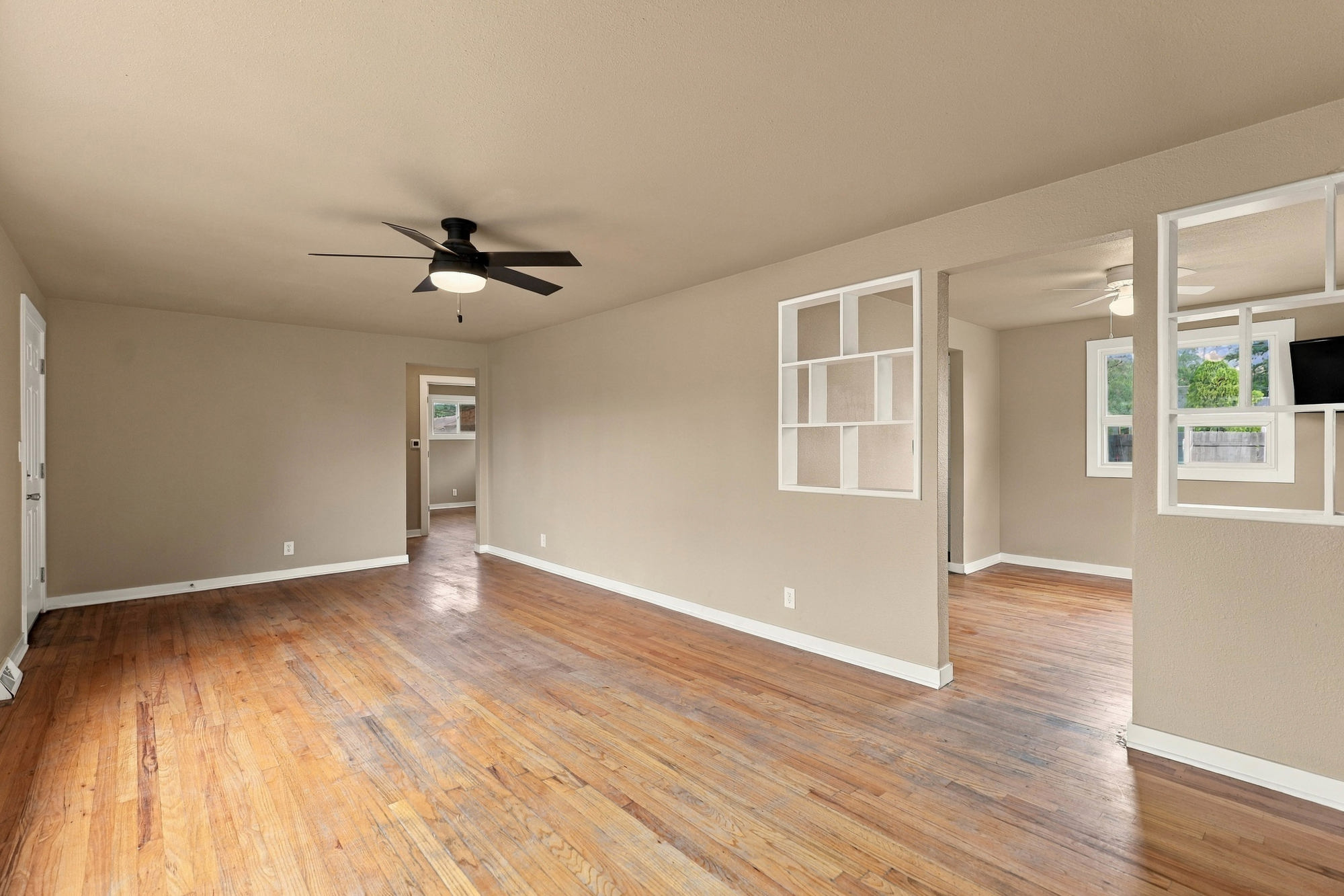 2901 E. Cleveland Ave. thumbnail 7