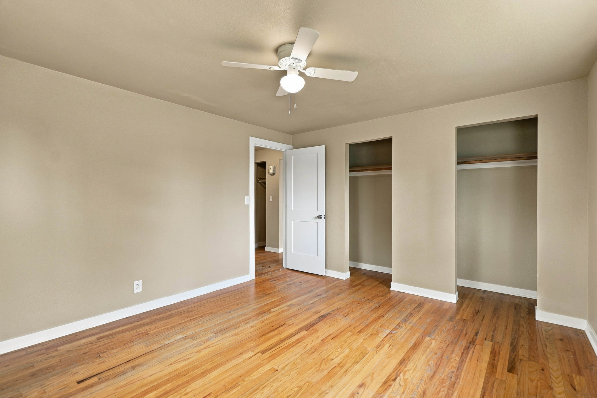 2901 E. Cleveland Ave. thumbnail 13