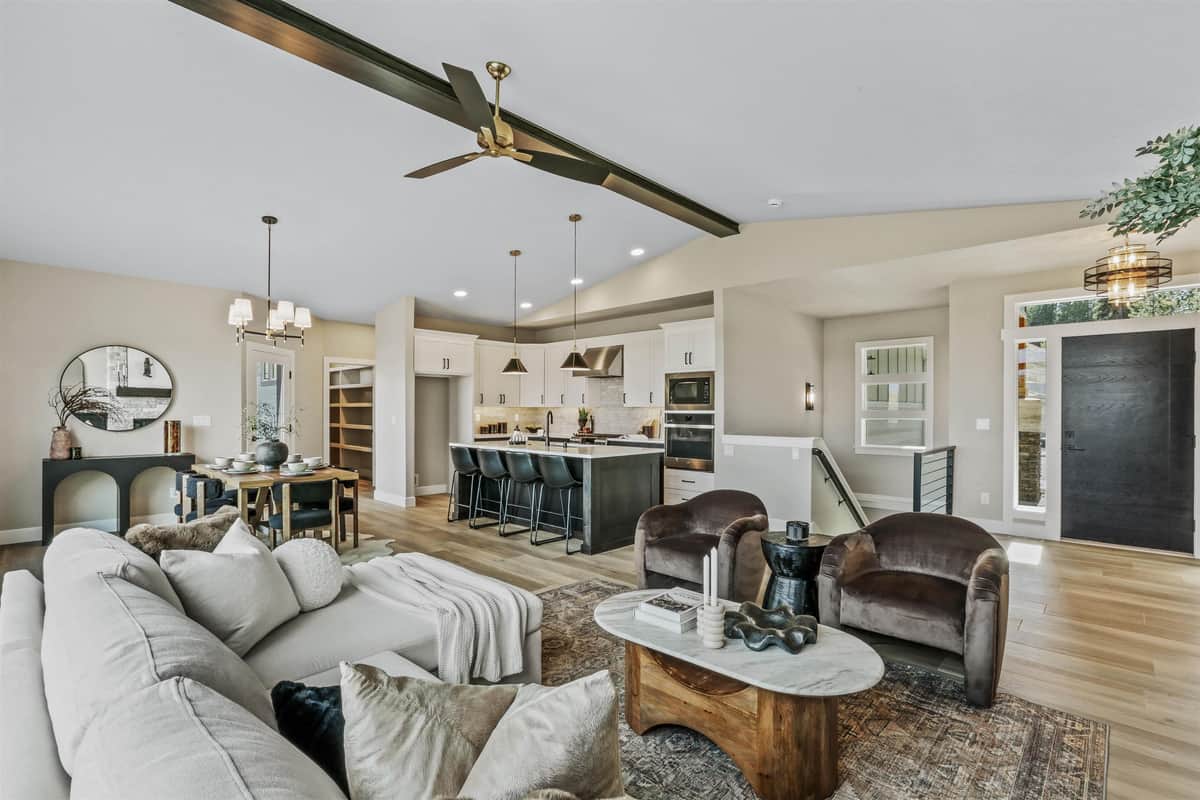 3915 S Glendora Dr thumbnail 5