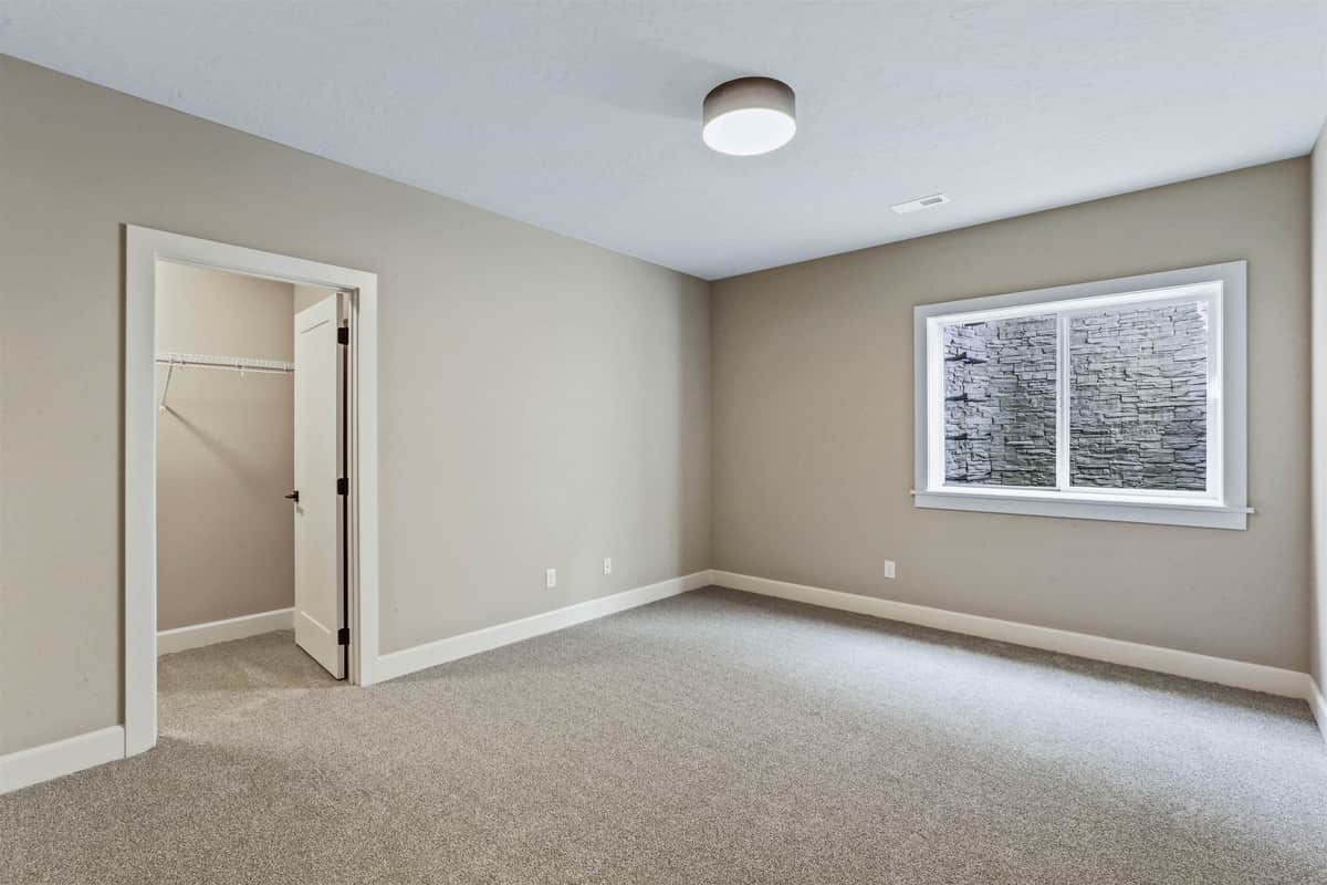3915 S Glendora Dr thumbnail 20