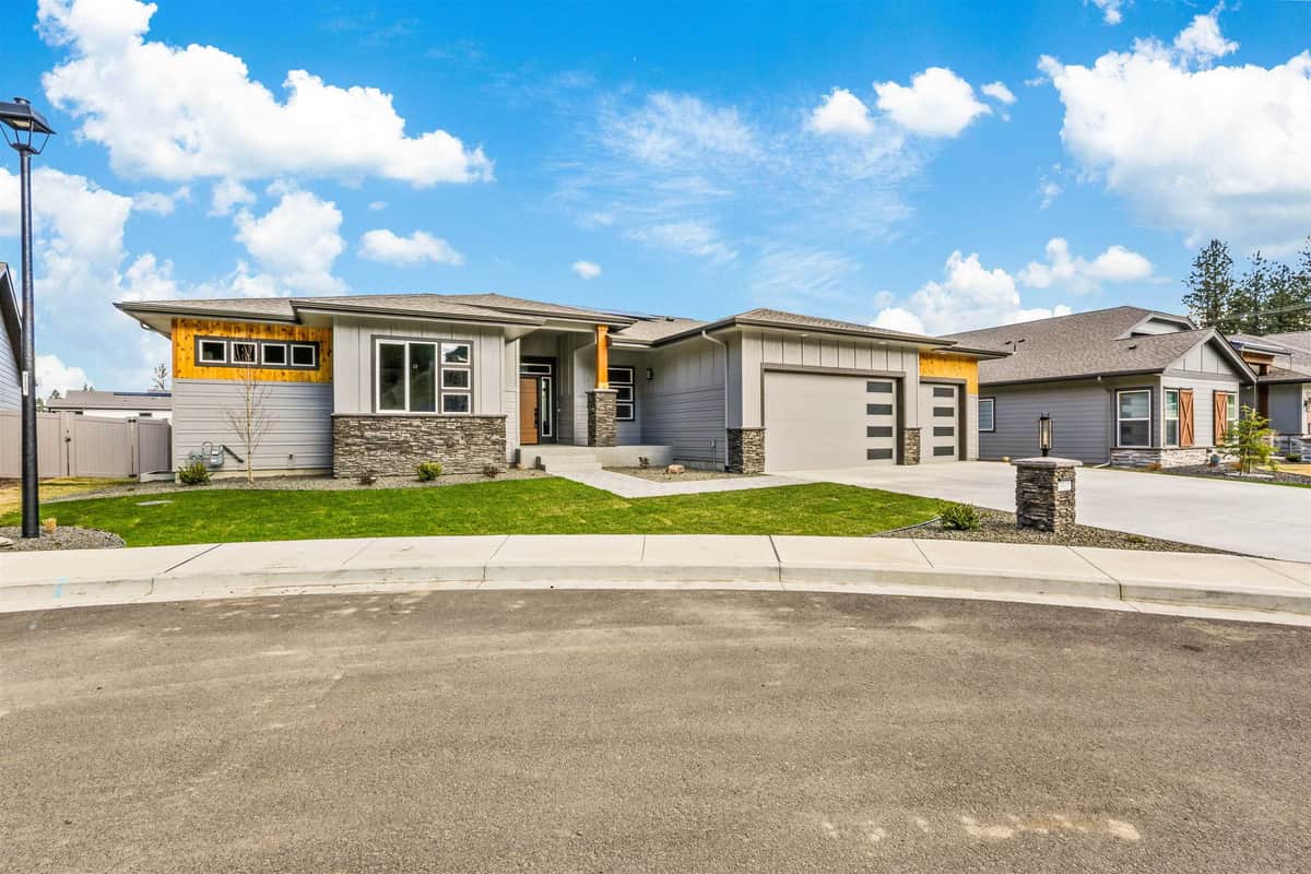 3915 S Glendora Dr thumbnail 2