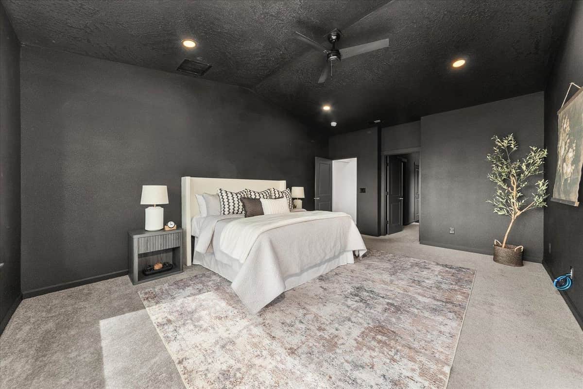 6670 Stoneridge Way thumbnail 19
