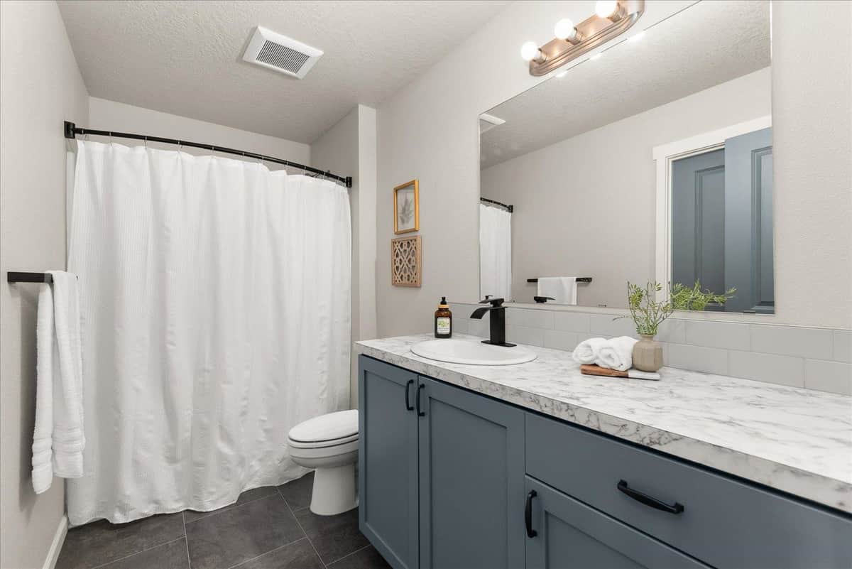 6670 Stoneridge Way thumbnail 26