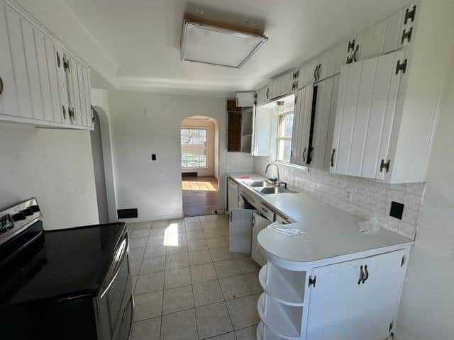 4811 N Lincoln St thumbnail 5