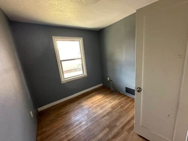 4811 N Lincoln St thumbnail 8