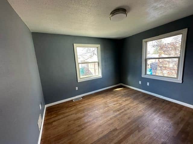 4811 N Lincoln St thumbnail 10