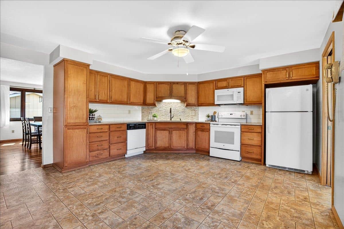 14822 N Gleneden St thumbnail 10