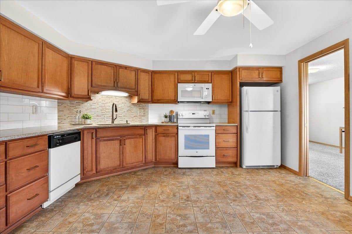 14822 N Gleneden St thumbnail 11