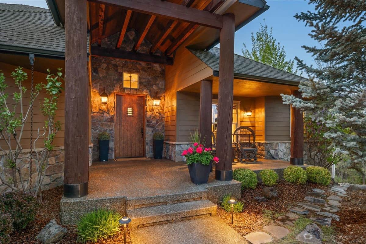 2415 E Hangman Creek Ln thumbnail 2