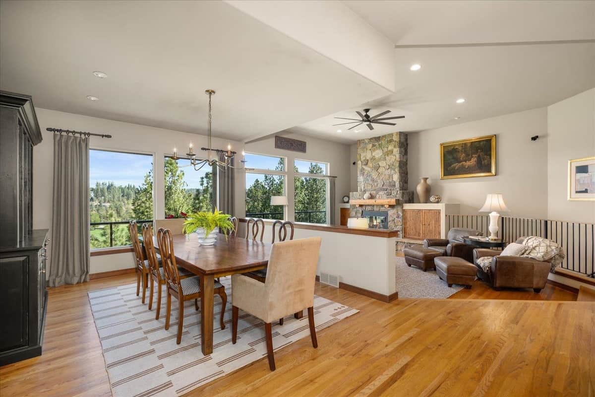 2415 E Hangman Creek Ln thumbnail 11