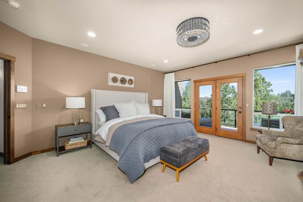 2415 E Hangman Creek Ln thumbnail 18