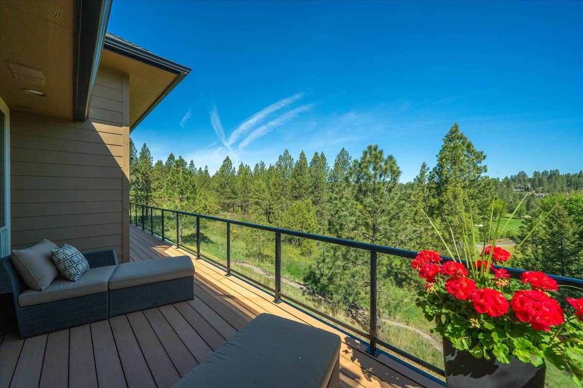 2415 E Hangman Creek Ln thumbnail 19