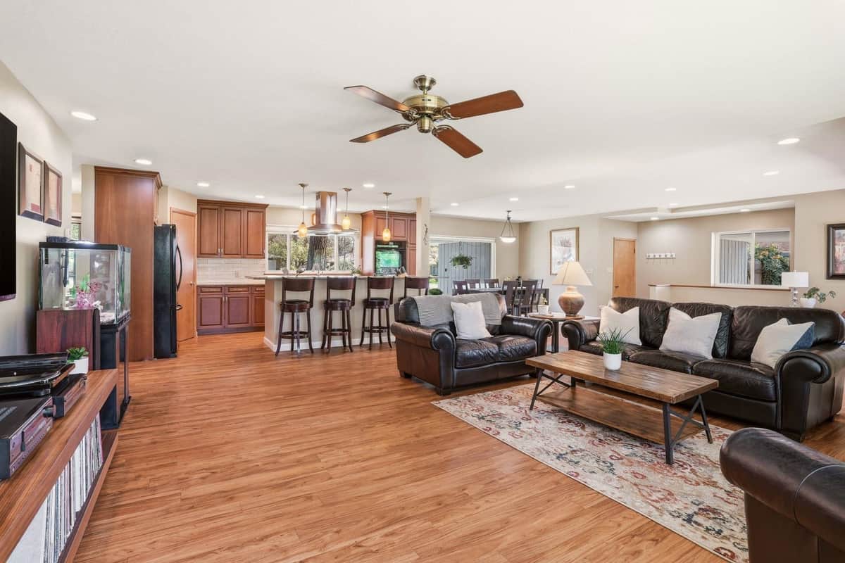 4708 S HELENA St thumbnail 11