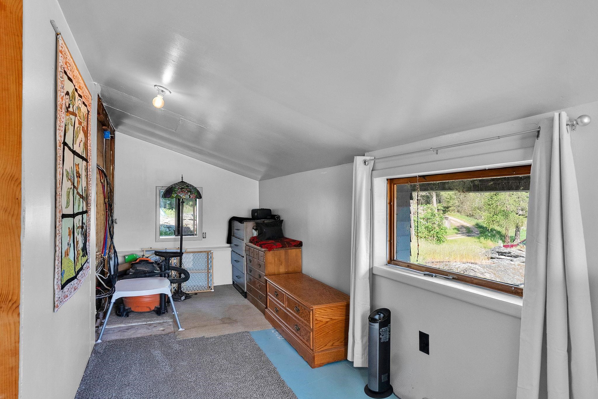 579 Blue Heron Rd thumbnail 13
