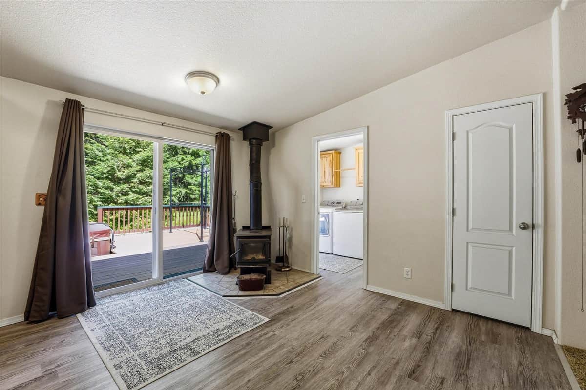 1142 Driskill Rd thumbnail 18