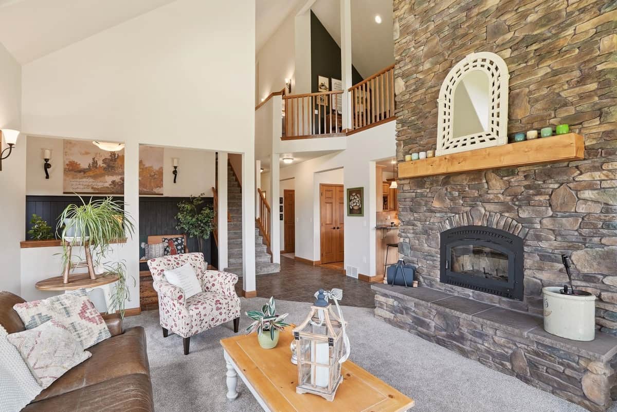 17217 E Walters Rd thumbnail 5
