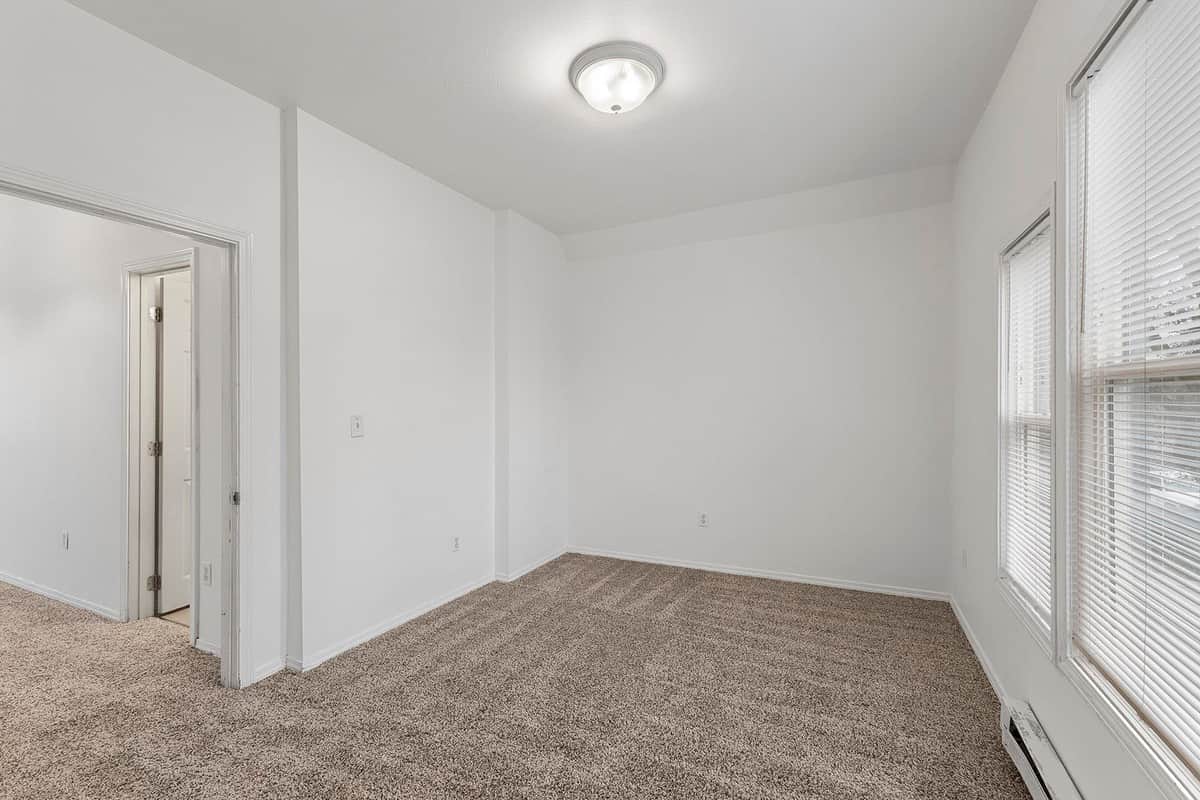 2115 W Dean Ave thumbnail 21