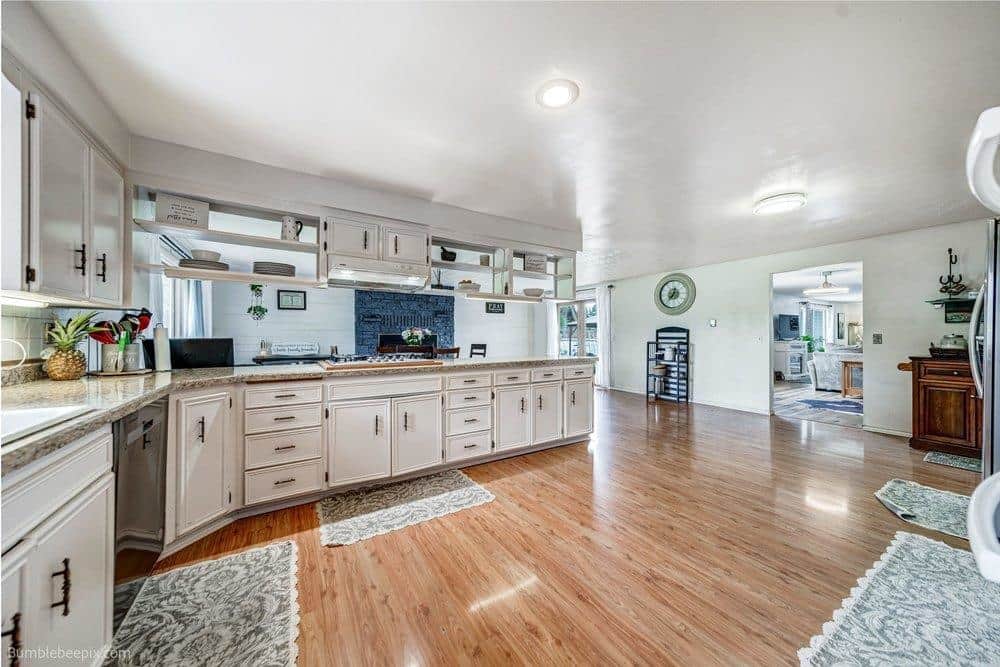 2105 W Borden Rd thumbnail 5