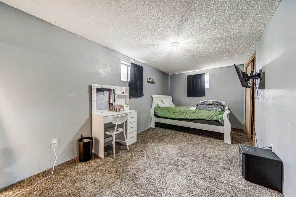 2105 W Borden Rd thumbnail 34