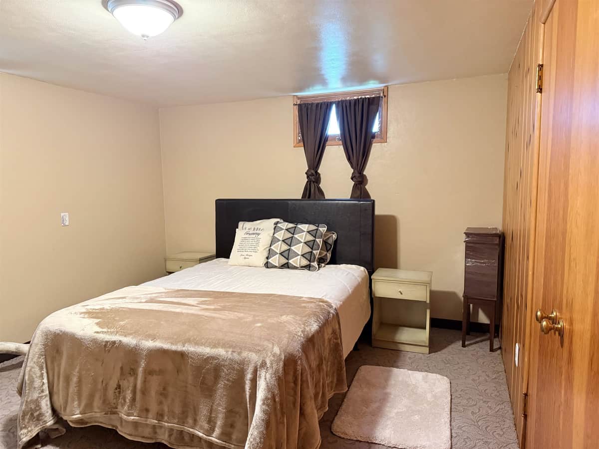 206 S Alder St thumbnail 25