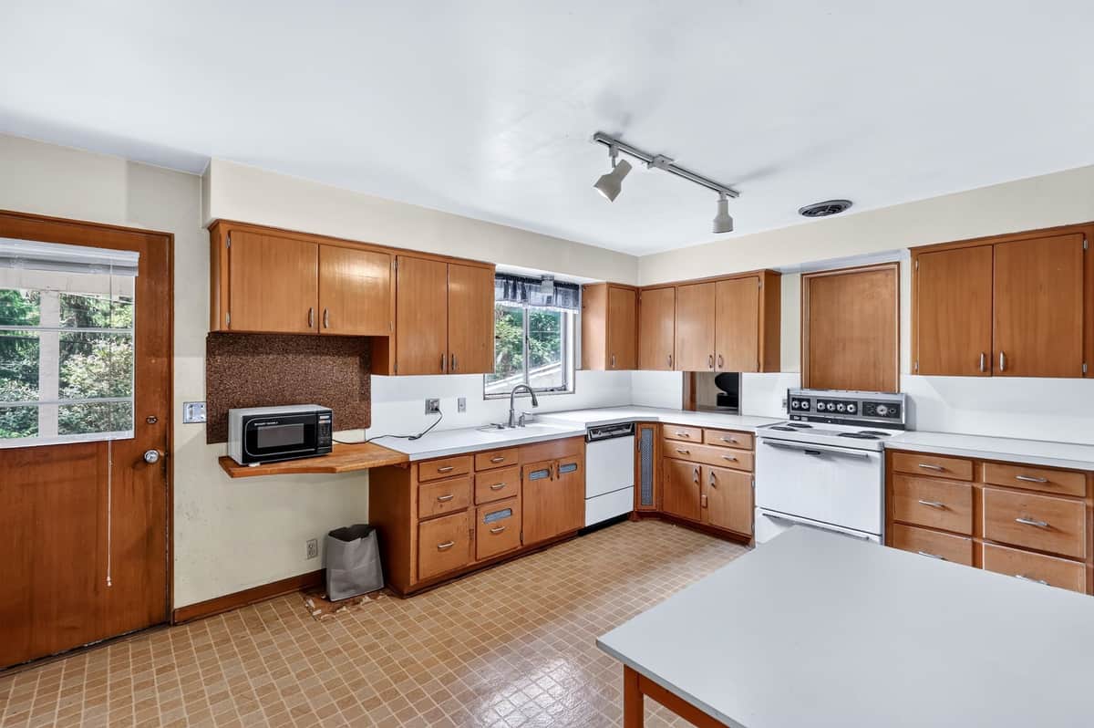 740 E Plateau Rd thumbnail 11