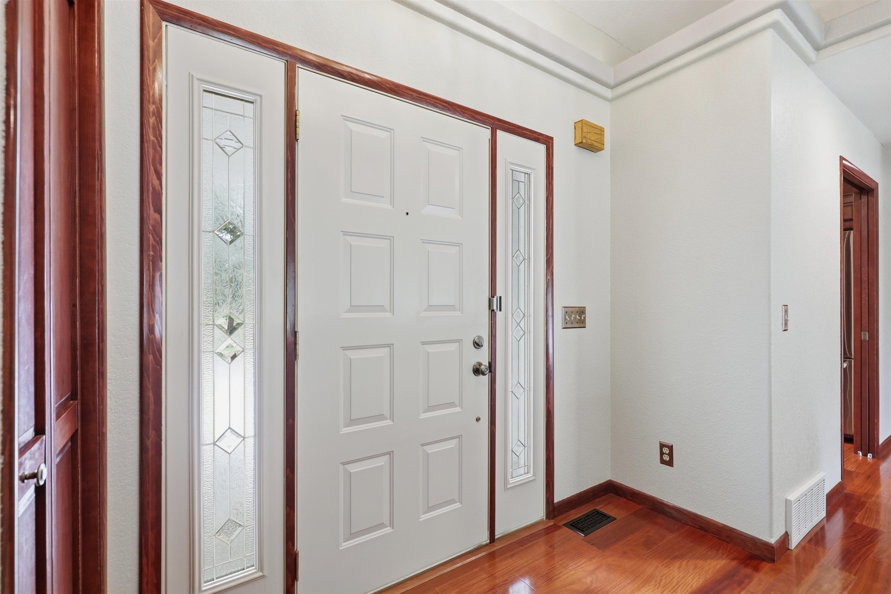 6920 N Harvard Rd thumbnail 9
