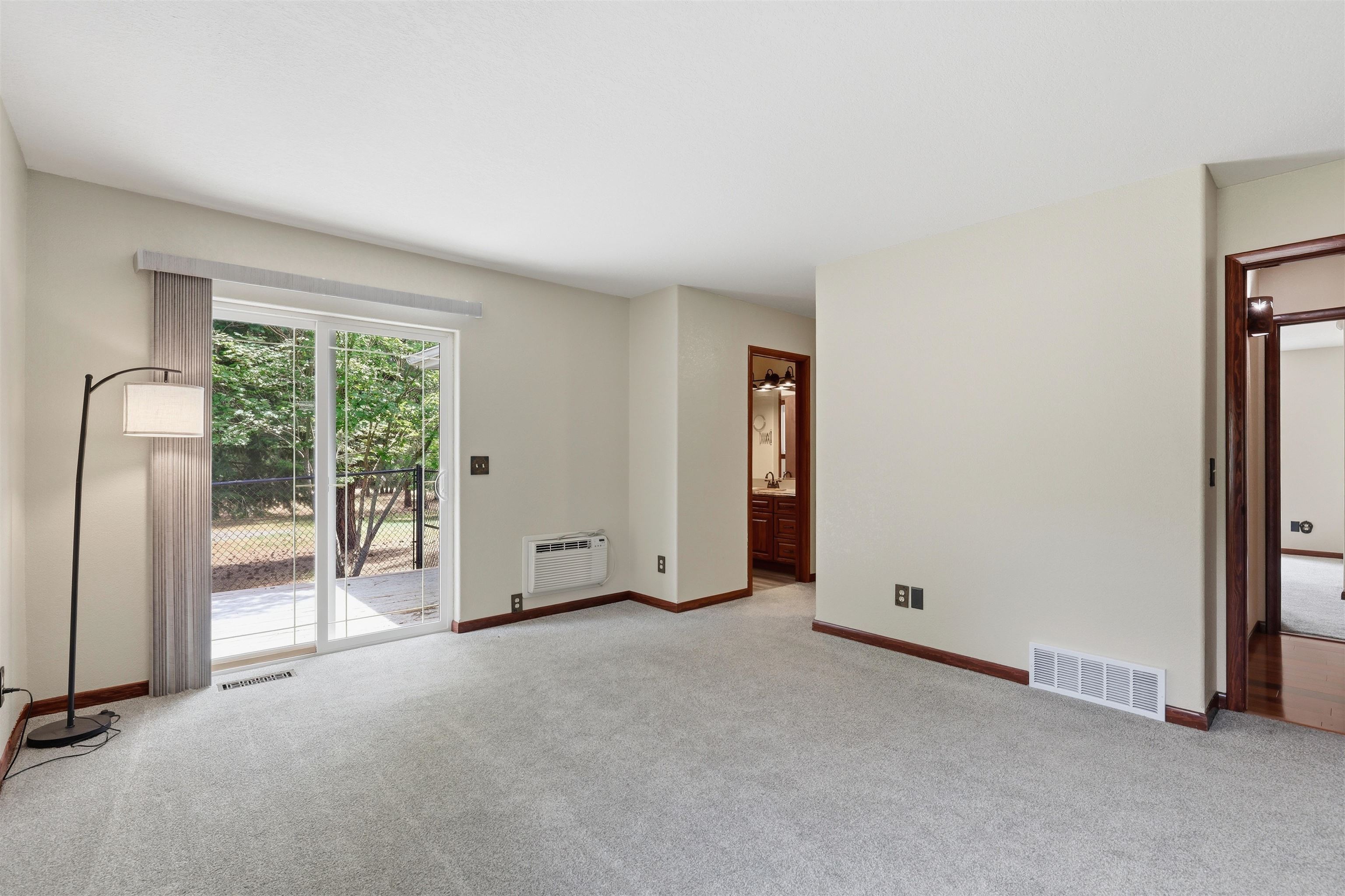 6920 N Harvard Rd thumbnail 20