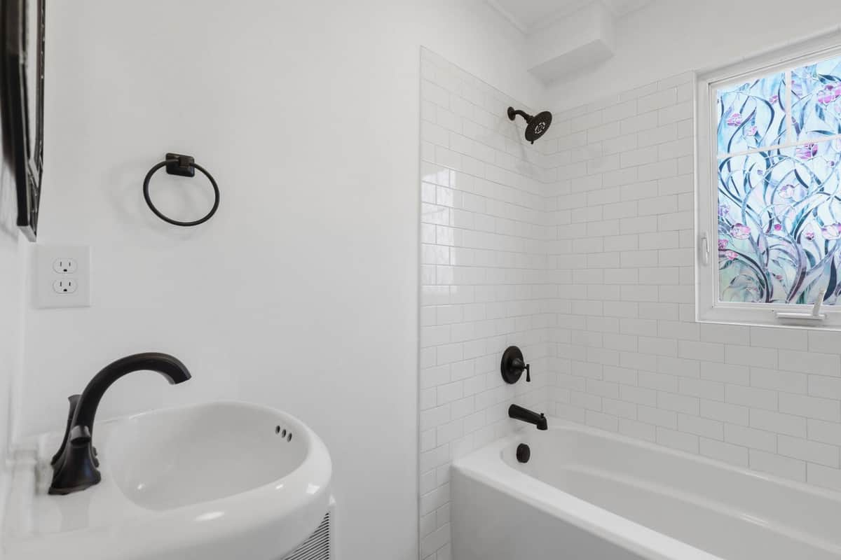 1107 S Lundstrom St thumbnail 14