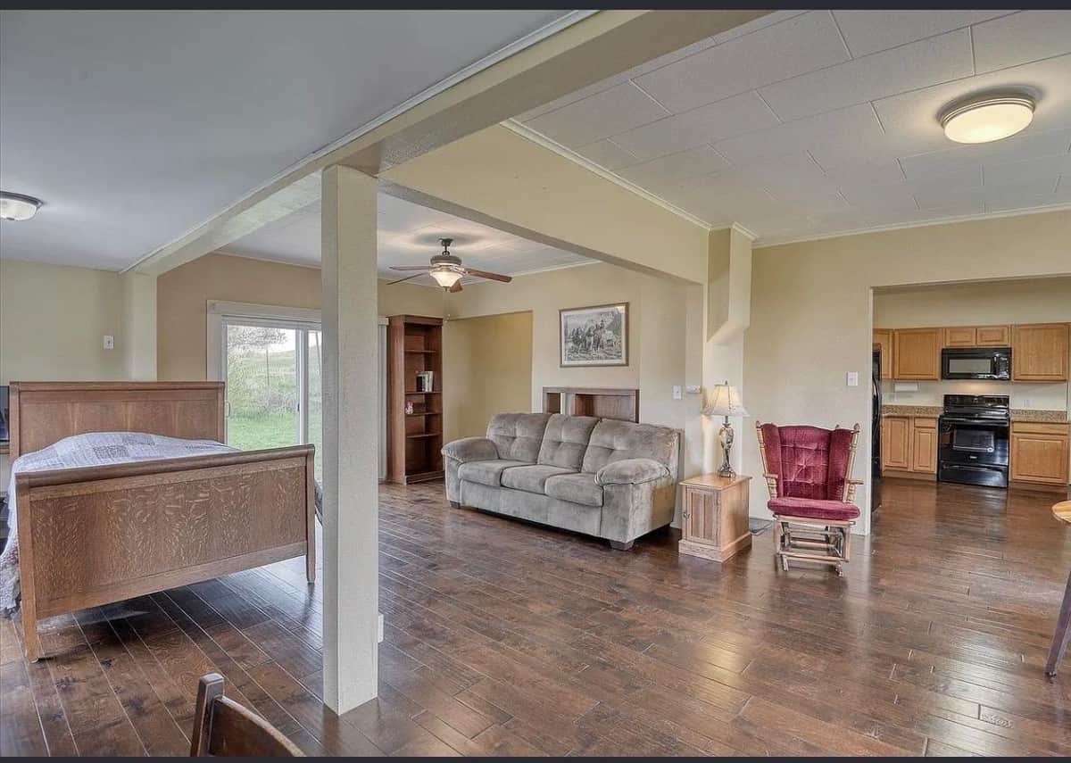 117 E First St thumbnail 10