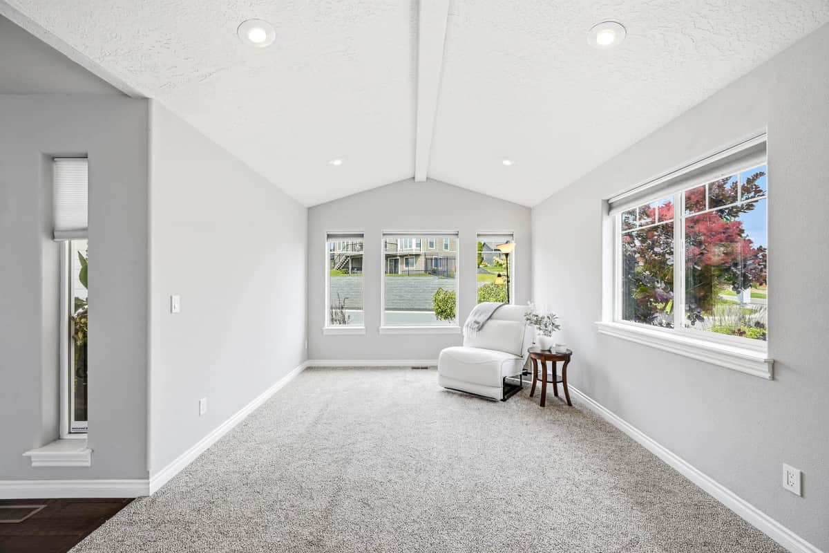 8604 E Black Oak Ln thumbnail 6