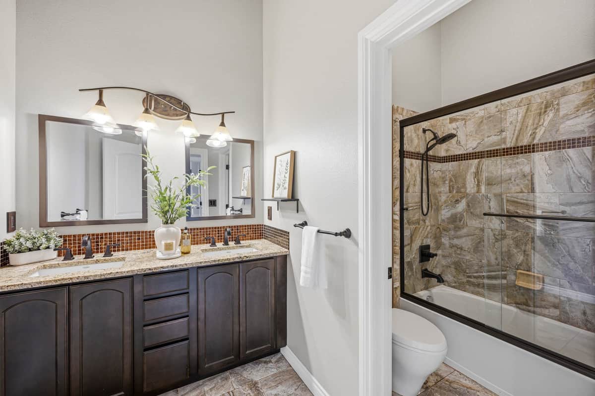 8604 E Black Oak Ln thumbnail 24
