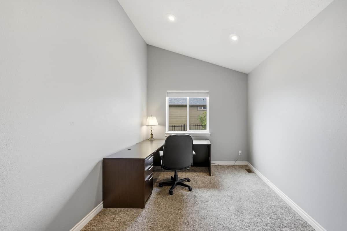 8604 E Black Oak Ln thumbnail 25