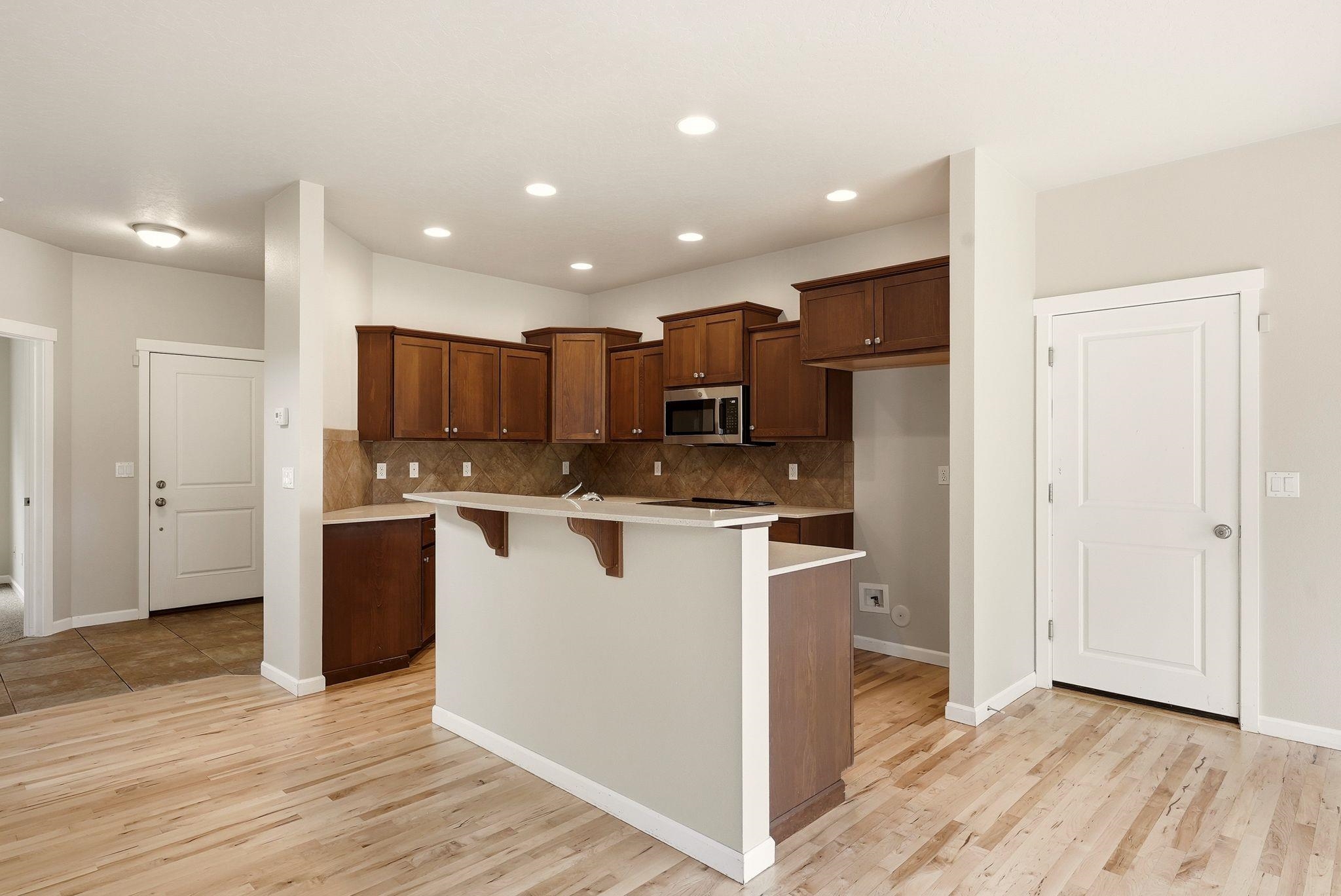 1780 N Holl Blvd thumbnail 11
