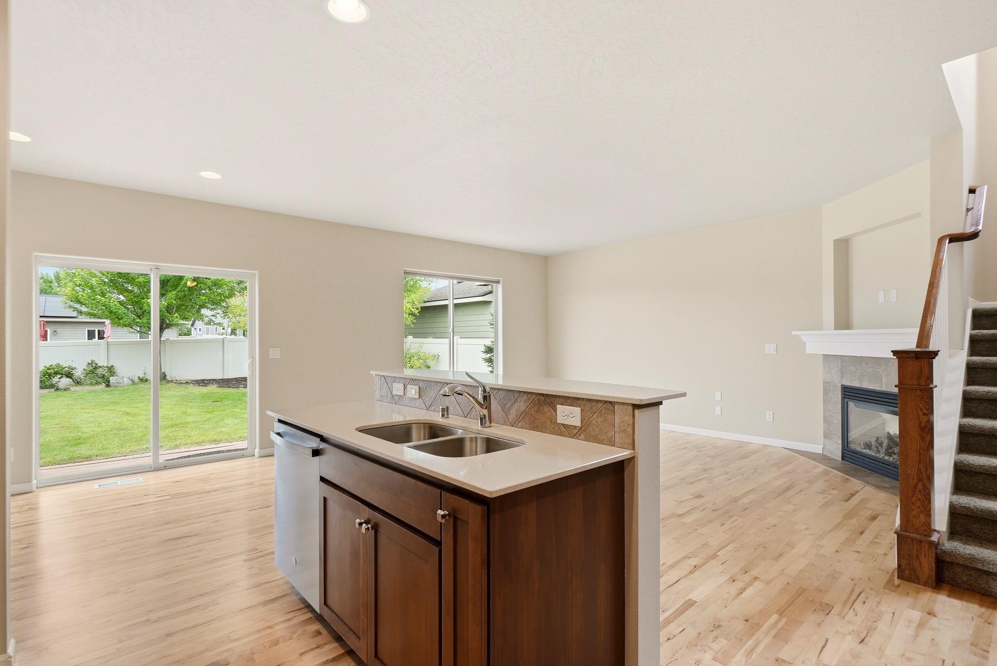 1780 N Holl Blvd thumbnail 14