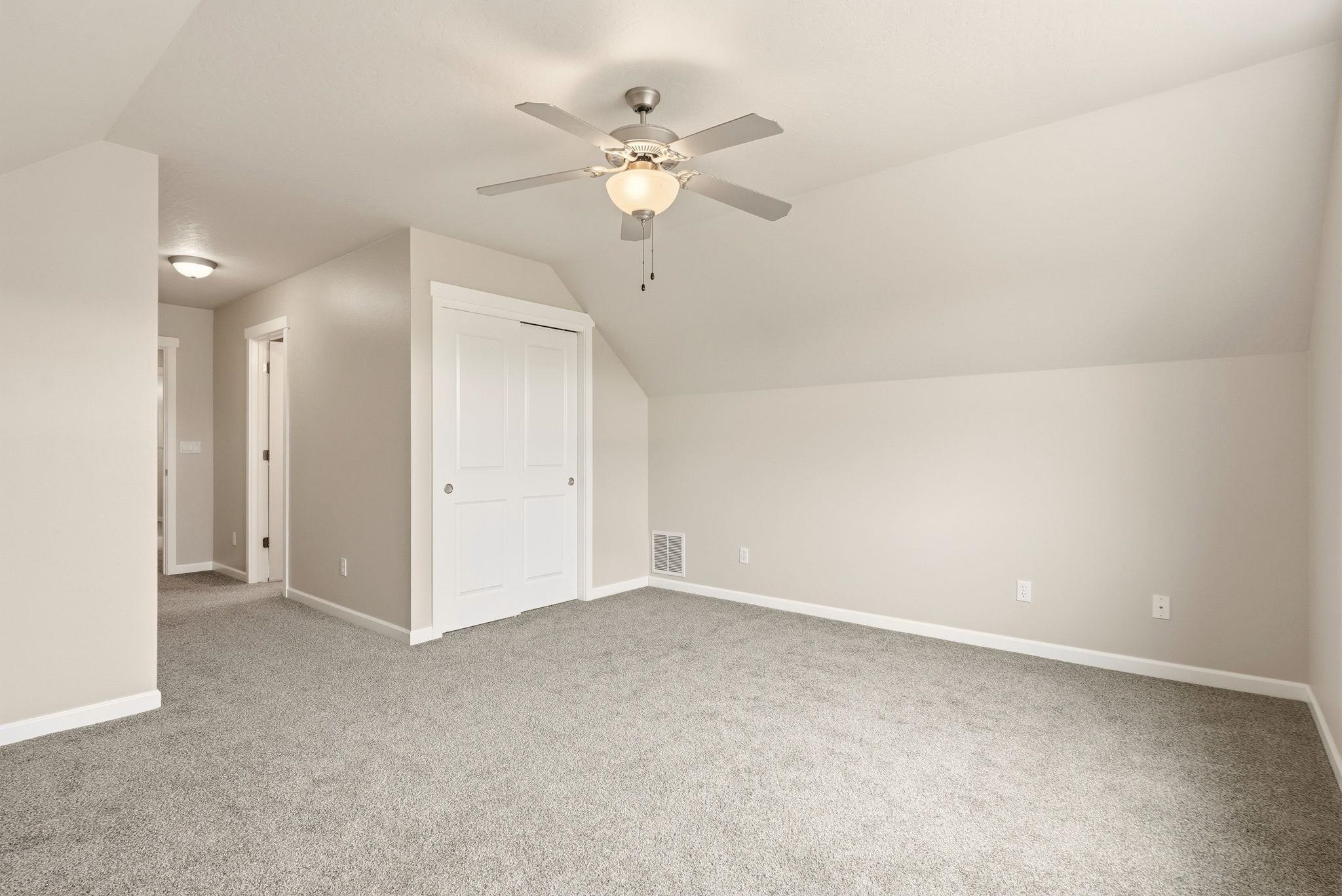1780 N Holl Blvd thumbnail 16