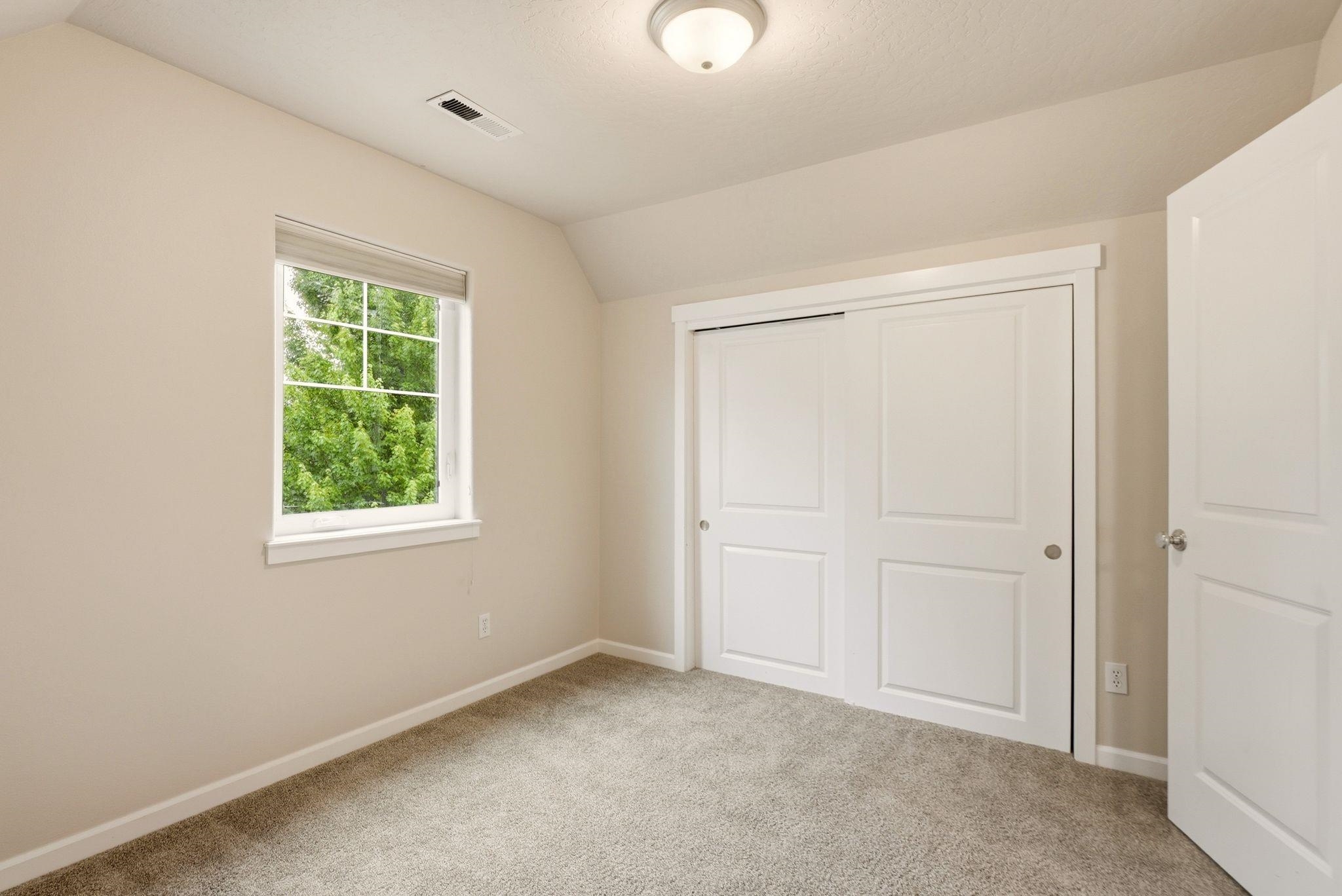 1780 N Holl Blvd thumbnail 25