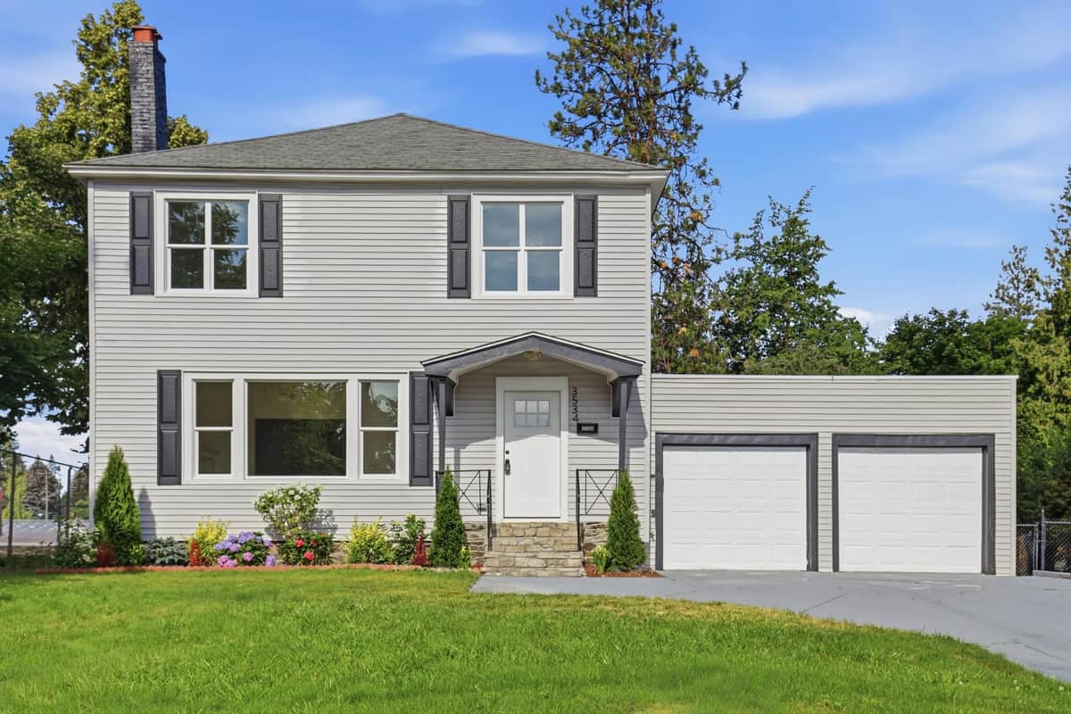 3534 S Grand Blvd thumbnail 2