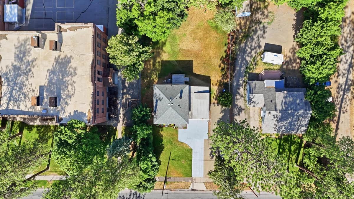 3534 S Grand Blvd thumbnail 3