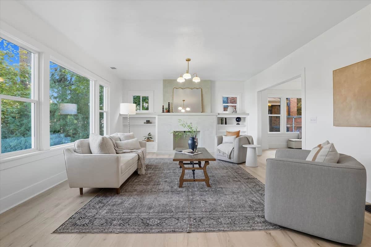 3534 S Grand Blvd thumbnail 5