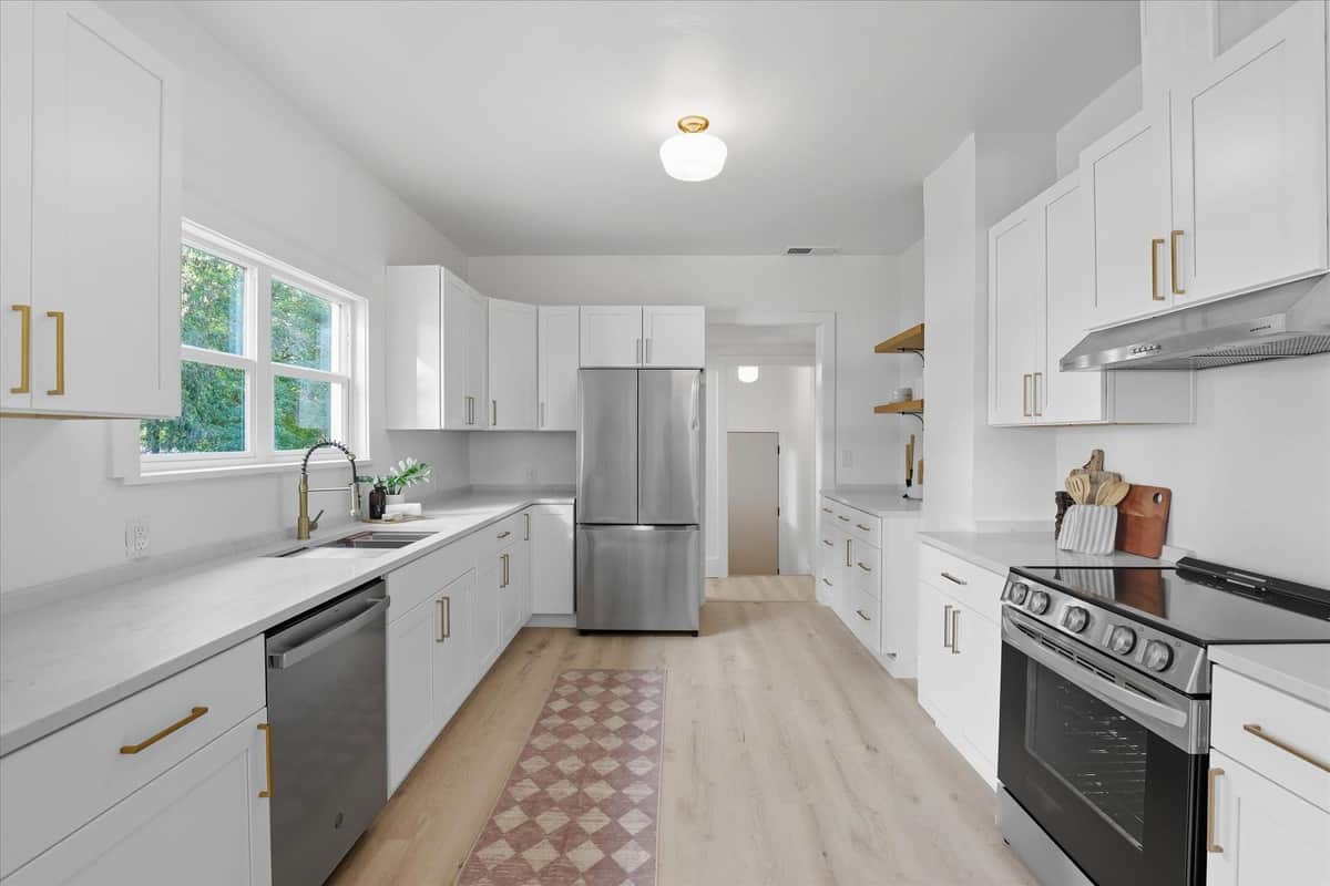 3534 S Grand Blvd thumbnail 8