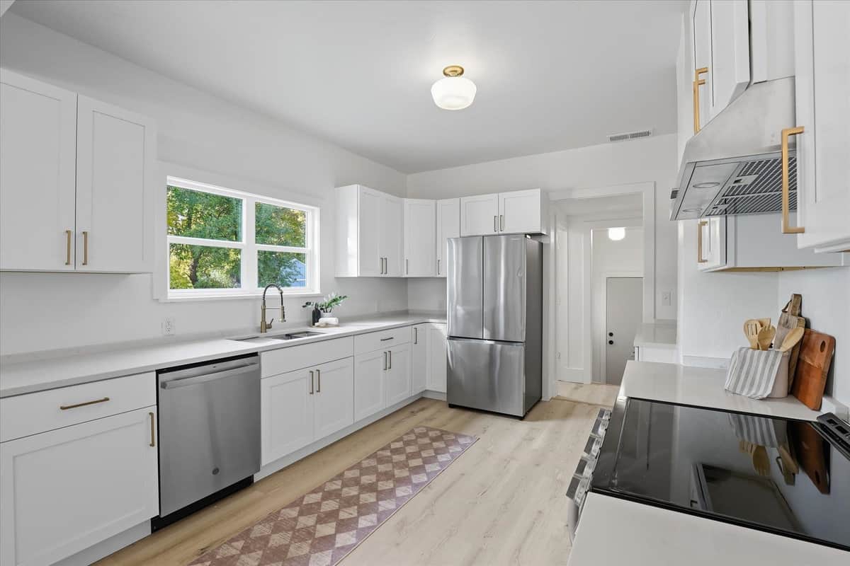 3534 S Grand Blvd thumbnail 12