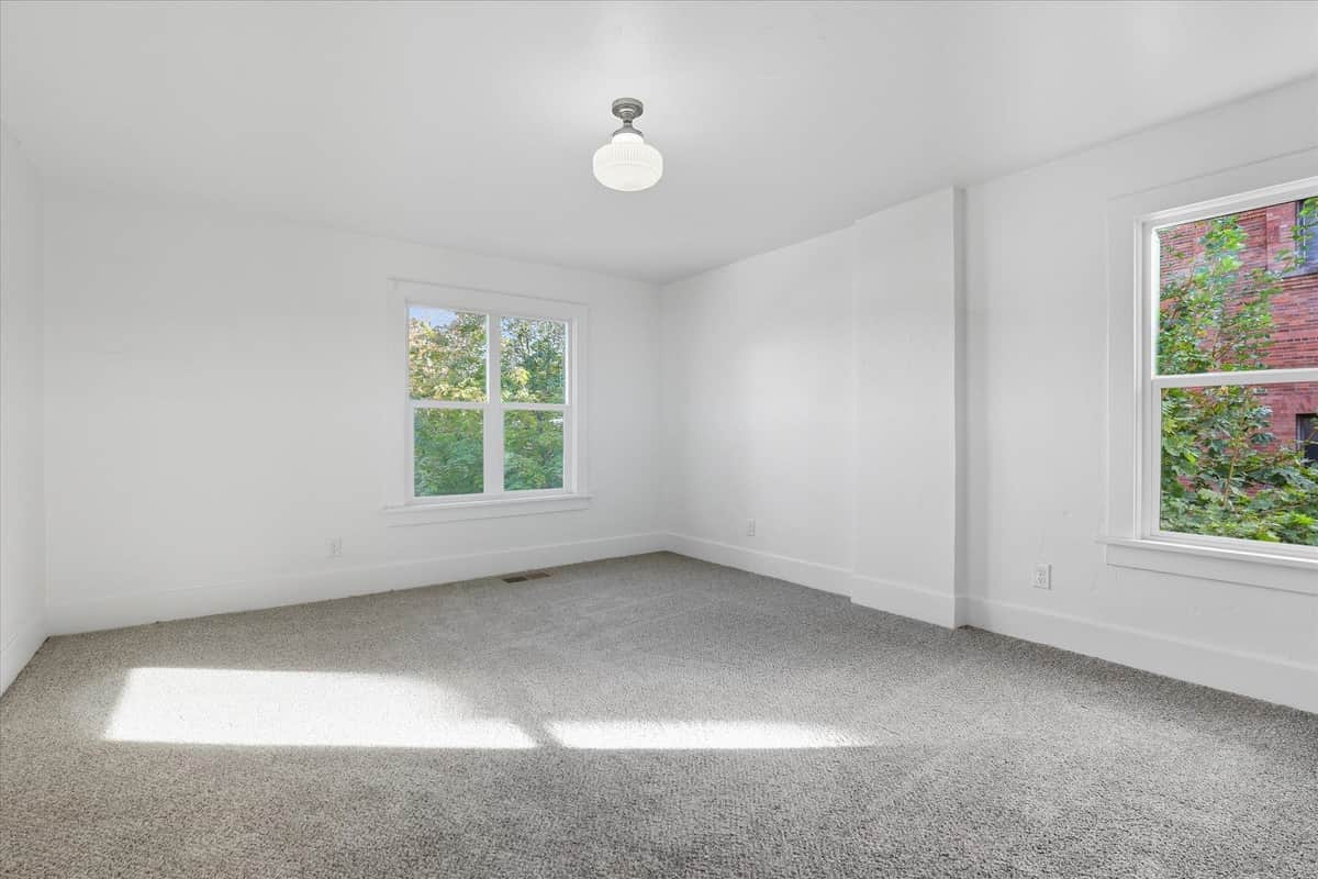 3534 S Grand Blvd thumbnail 18