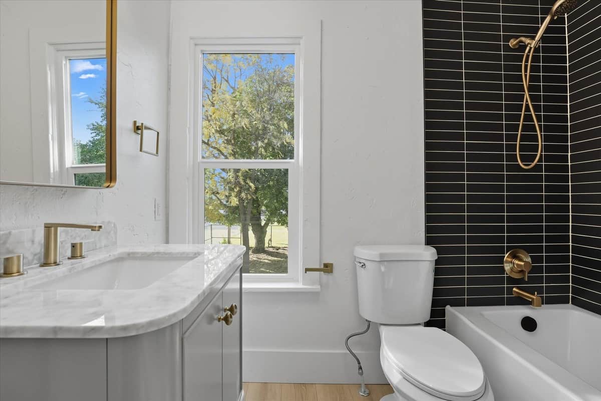 3534 S Grand Blvd thumbnail 19