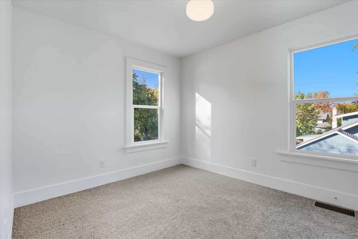 3534 S Grand Blvd thumbnail 21