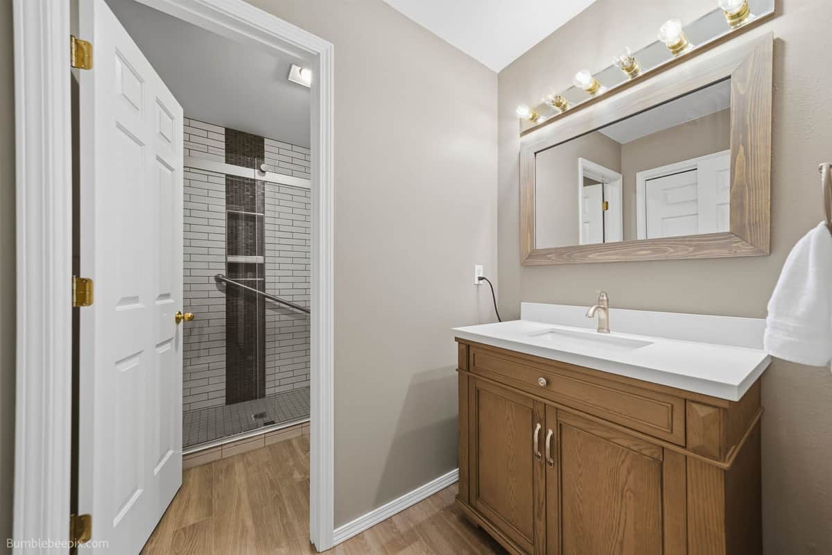 1411 E BLACKWOOD Ln thumbnail 25