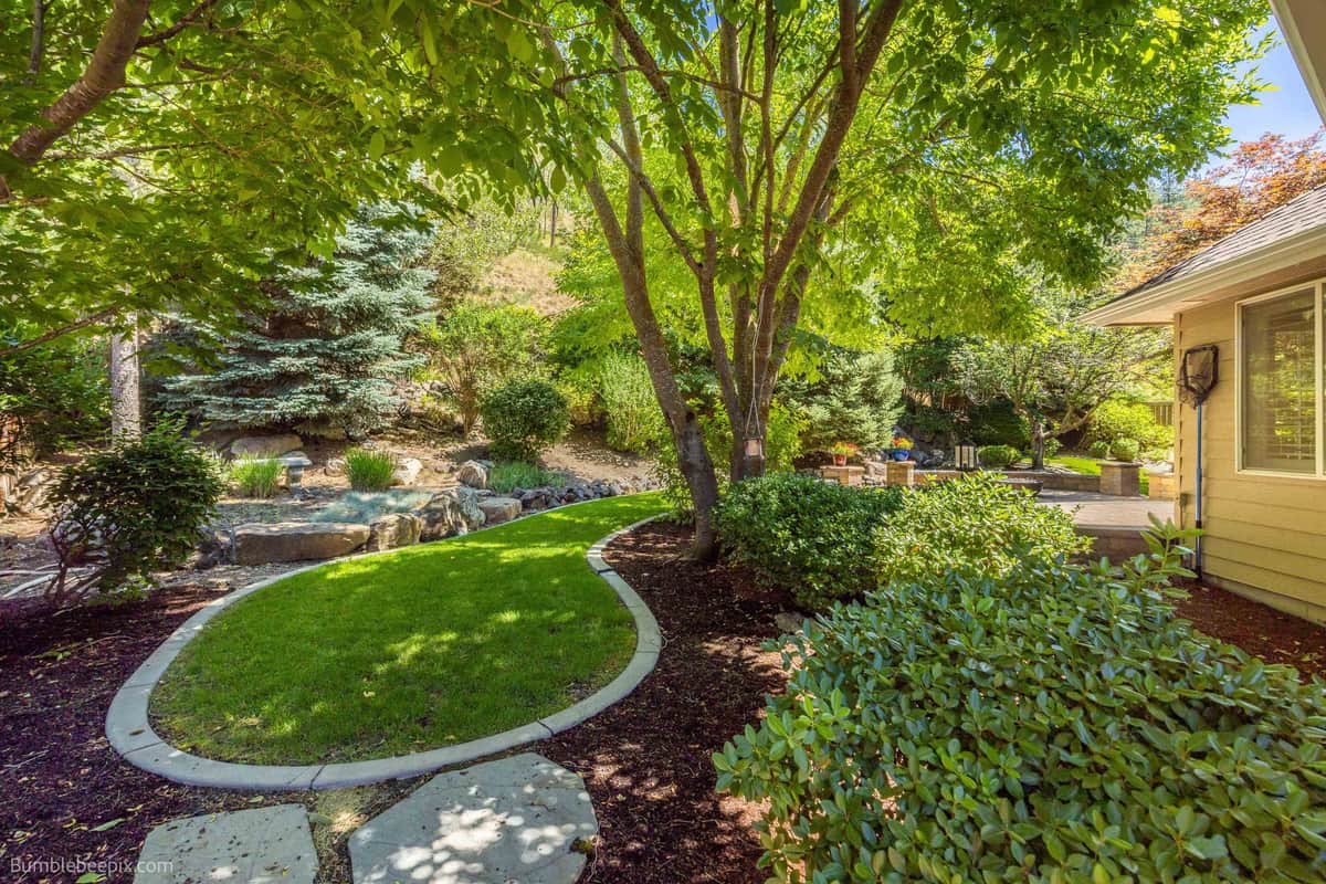 1411 E BLACKWOOD Ln thumbnail 33