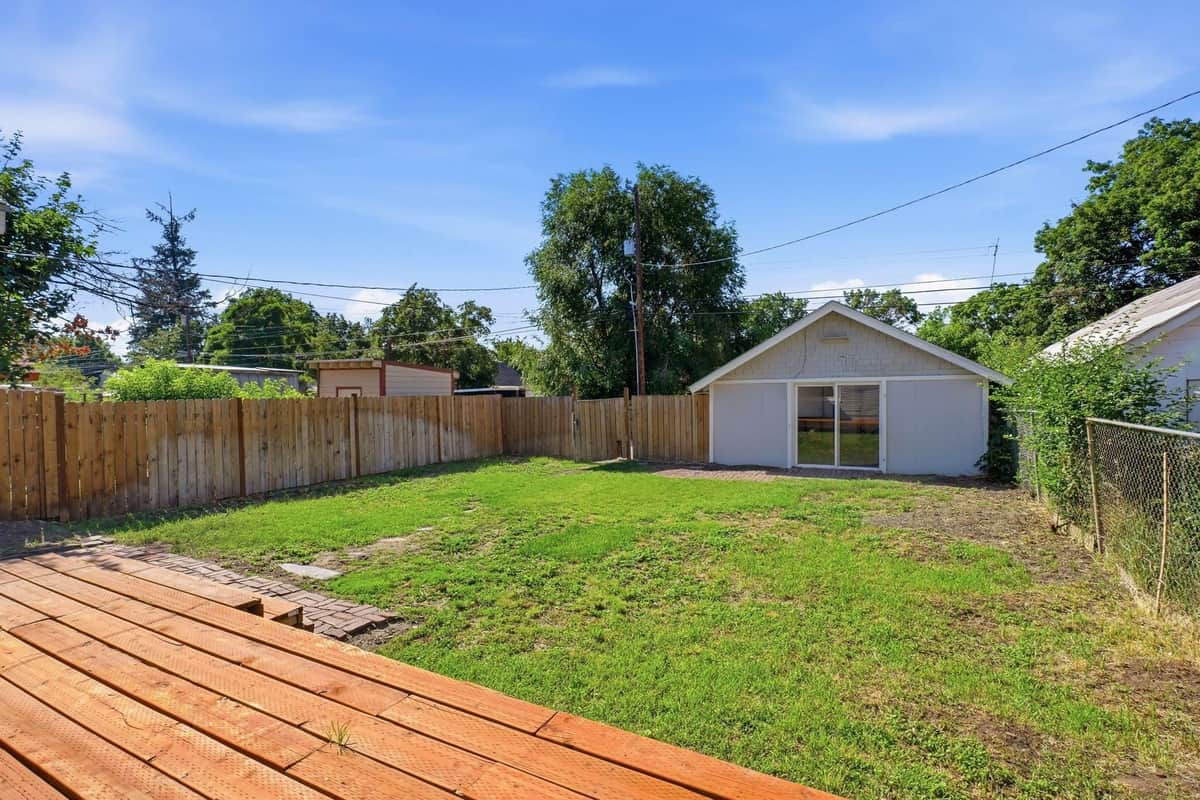 2211 W Gardner Ave thumbnail 28