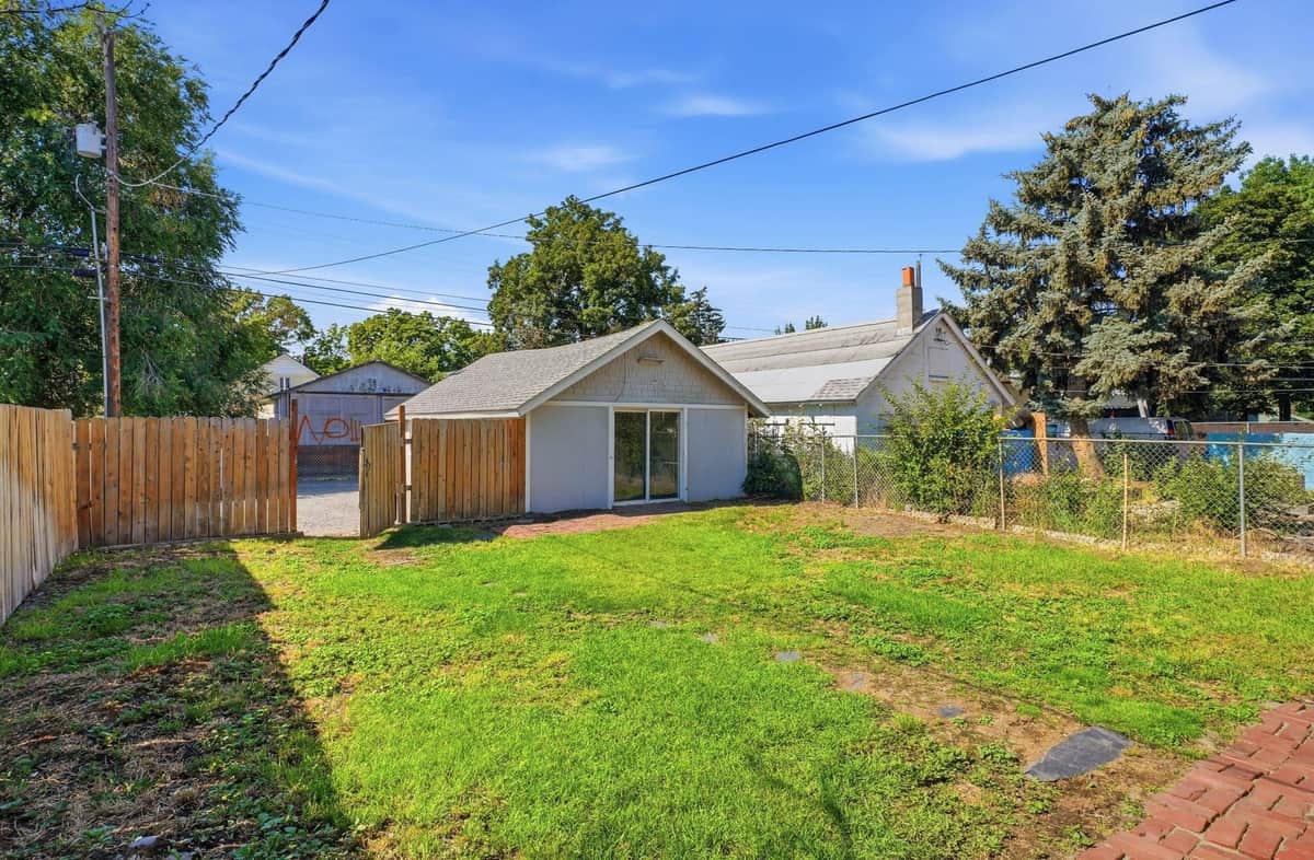 2211 W Gardner Ave thumbnail 29