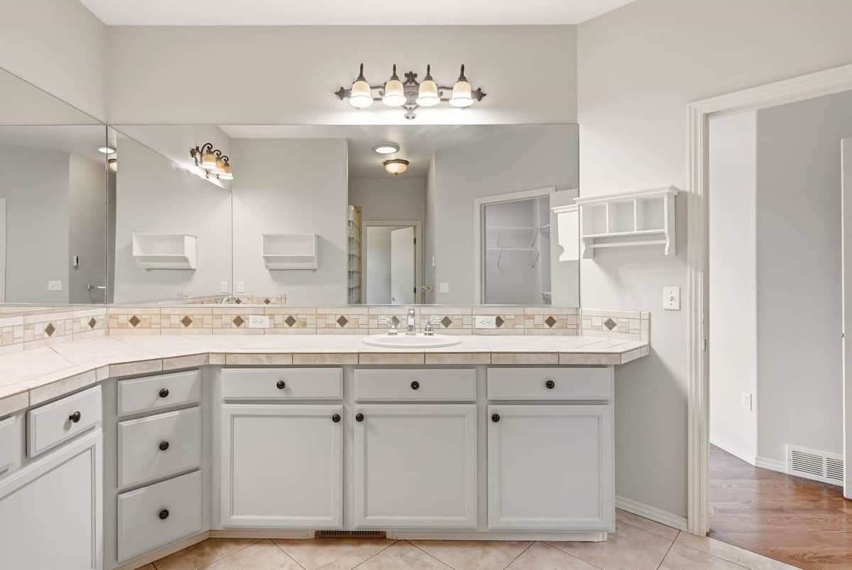 23815 E Winter Pine Ln thumbnail 17
